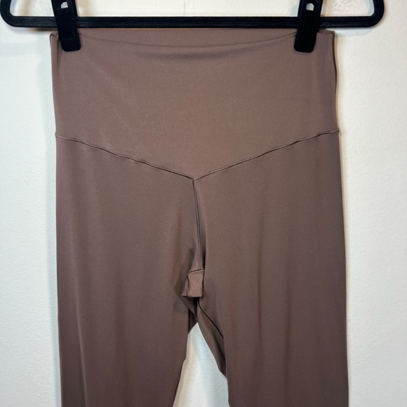 Offline by Aerie Women's Real-Me High Rise 7/8 Leggings Brown Buttery Soft Large - Picture 2 of 9